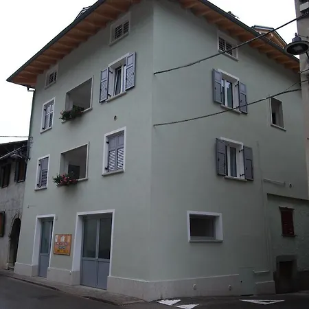 Bed & Breakfast Nido Delle Aquile 3*